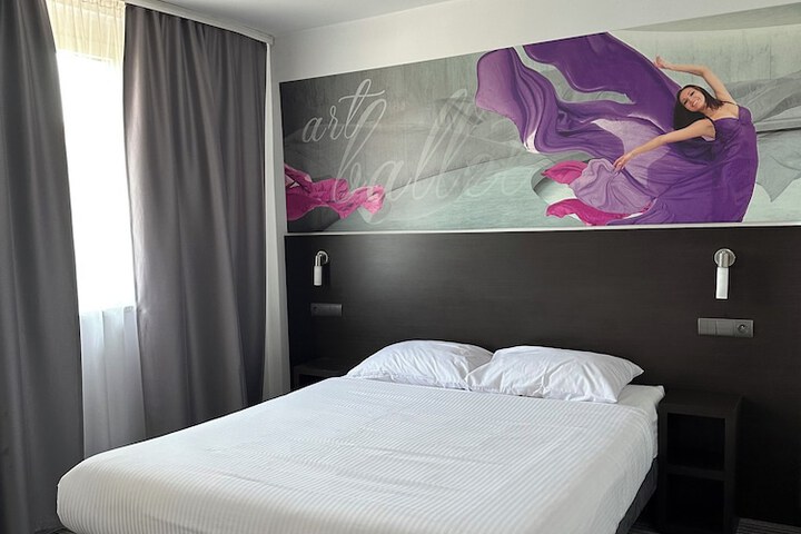 Room 14 of 139