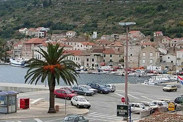 Zoro 30 m From sea A1