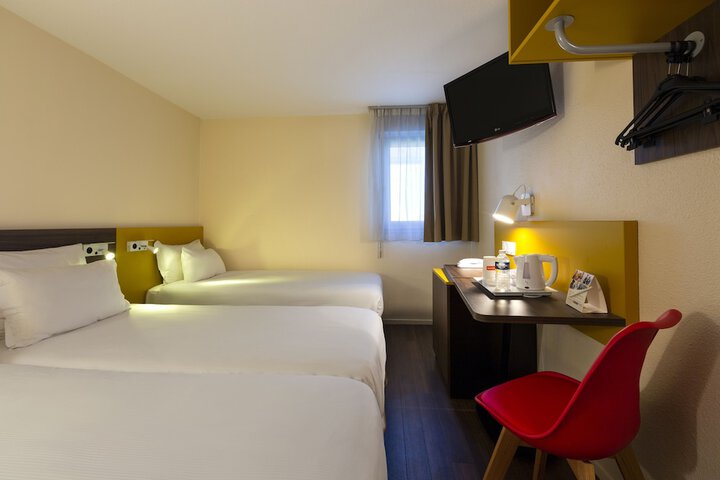 Room 10 of 50