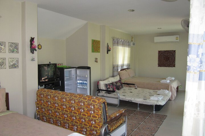 Room 4 of 49