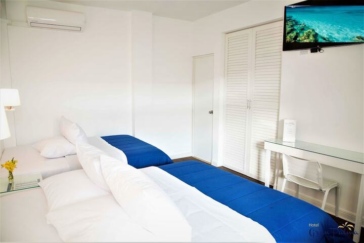 Room 7 of 19
