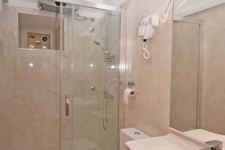 Bathroom Interior Photo