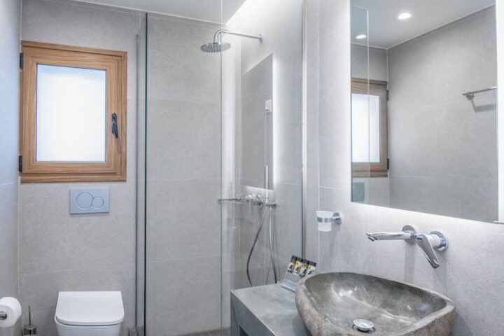 Room 24 of 43