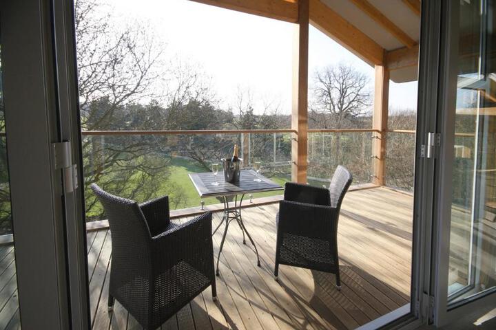 Terrace/Patio 2 of 7