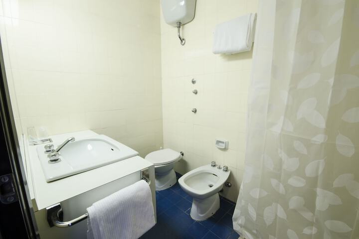 Room 18 of 36