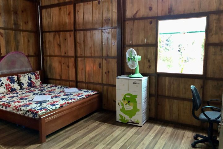 Room 35 of 139