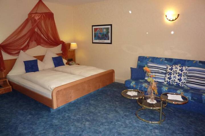 Room 14 of 49