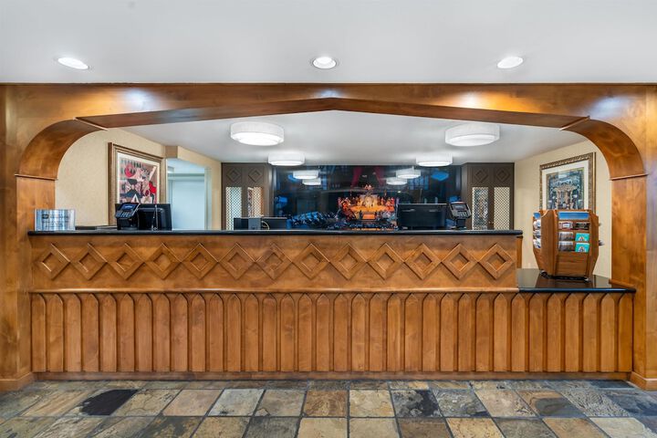 Guest Lobby