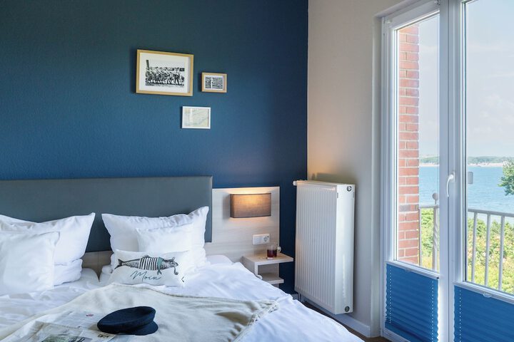 Room 40 of 105