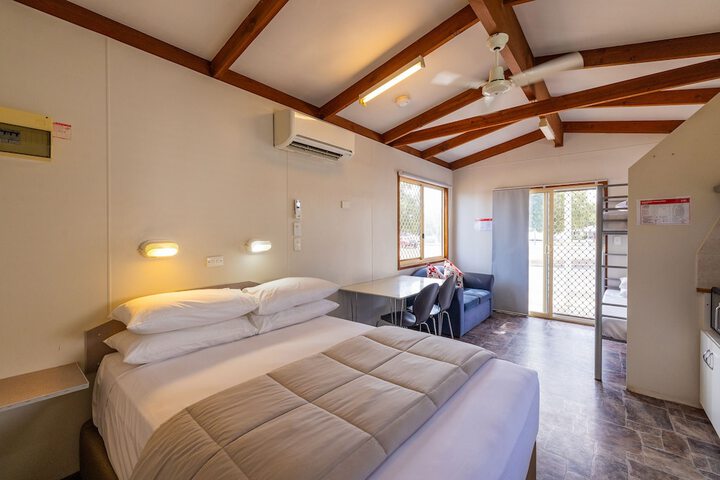 Room 13 of 72