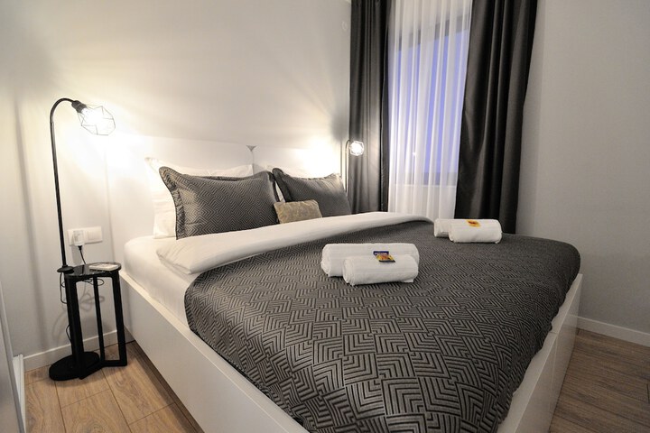 Room 4 of 67