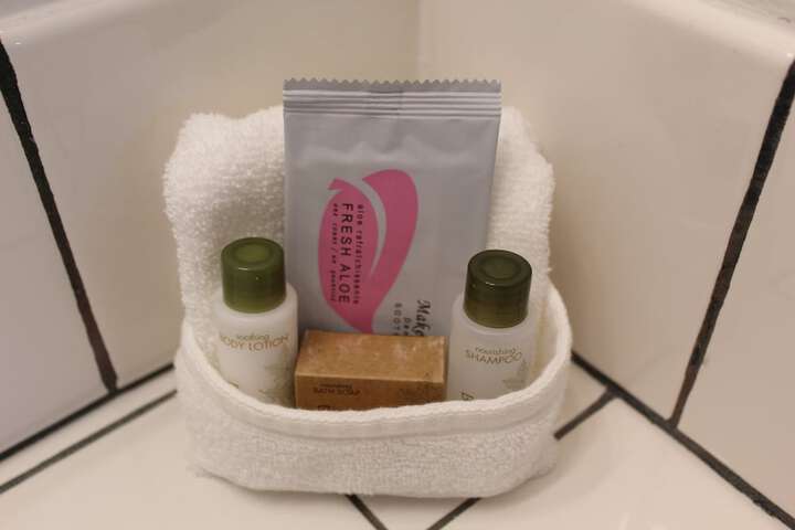 Bathroom amenities