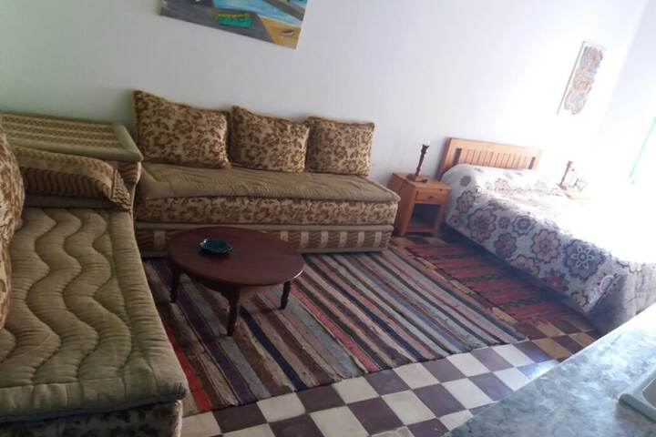 Room 10 of 48
