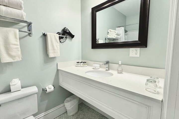 Vanity Photo