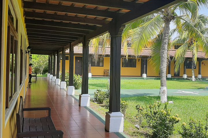Hotel 15 of 77