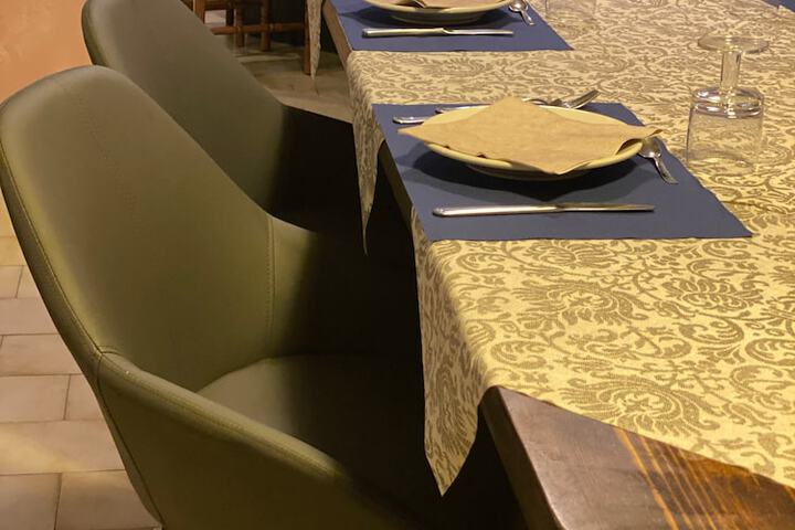 Dining 9 of 24