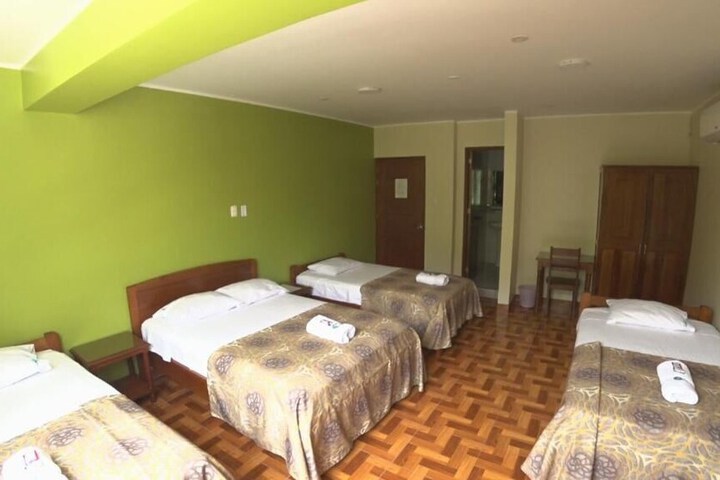 Room 7 of 10