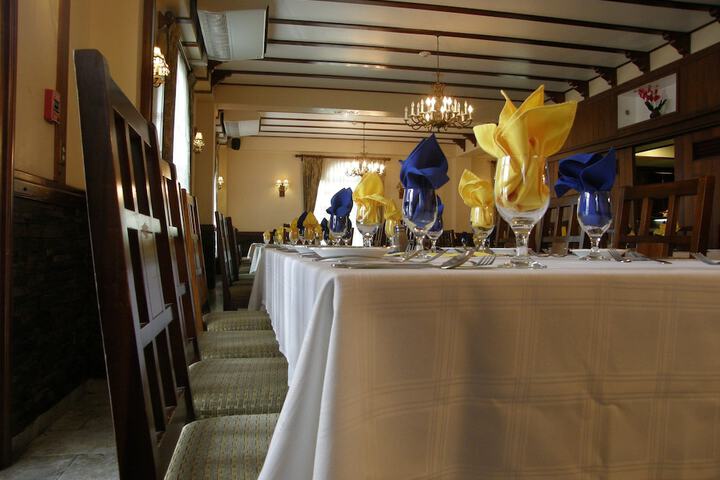 Ballroom/Hall 73 of 95