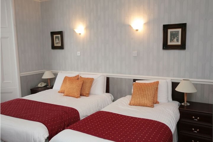 Room 3 of 57