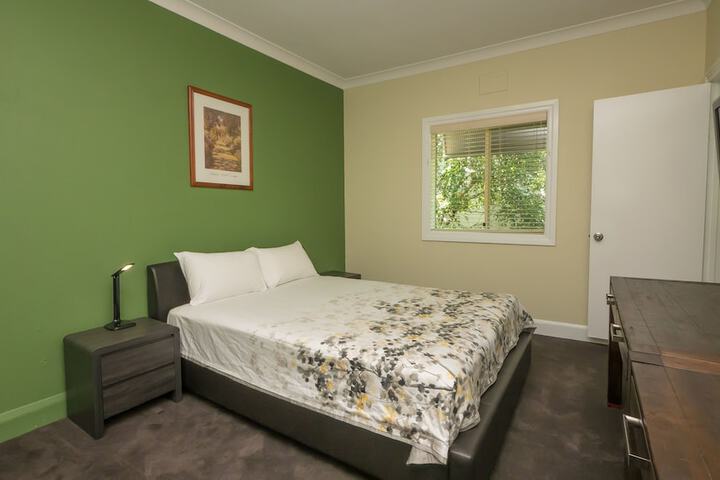 Room 7 of 85