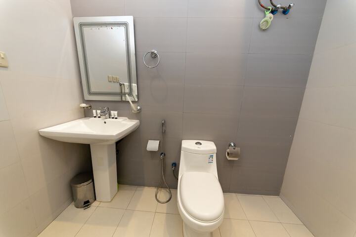 Room 32 of 109