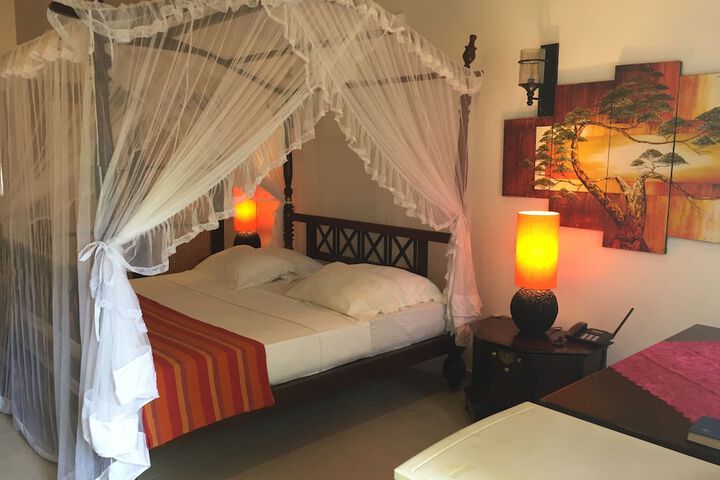 Room 28 of 52