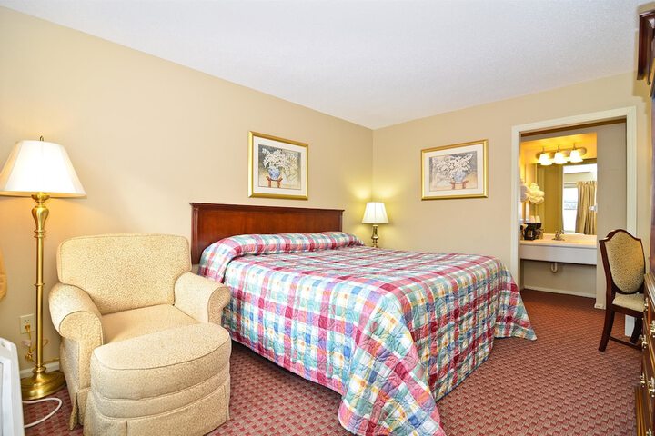 Room 4 of 14