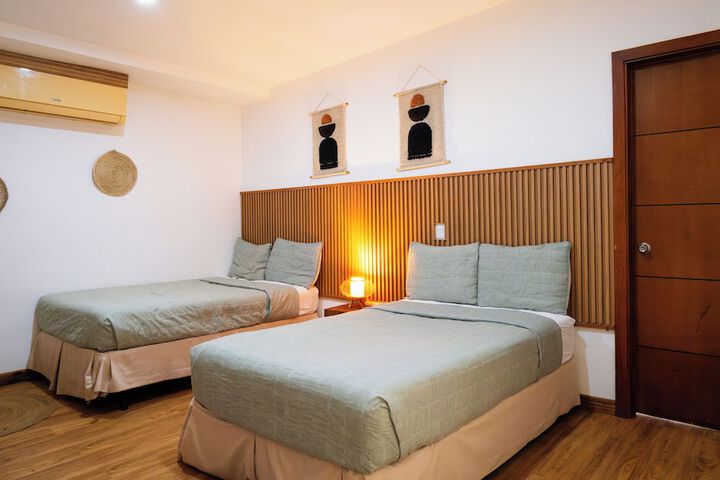 Room 31 of 120