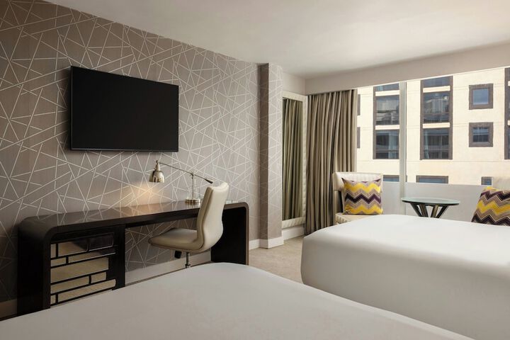 Room 32 of 135