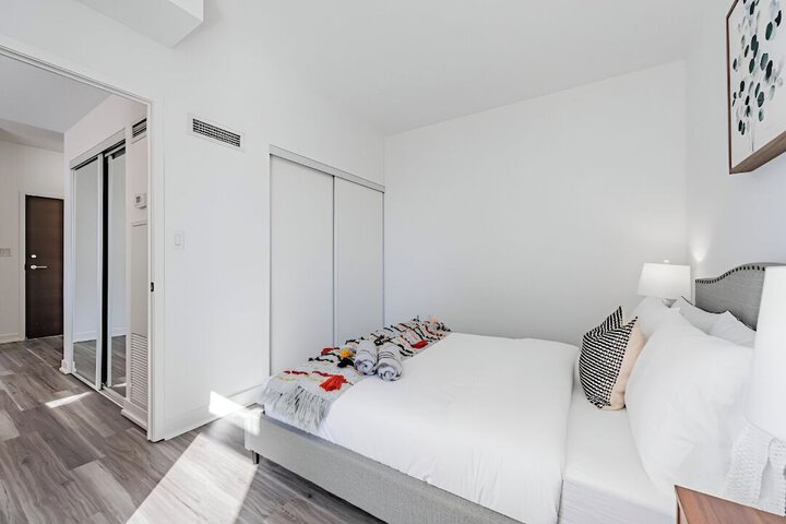 Room 42 of 260