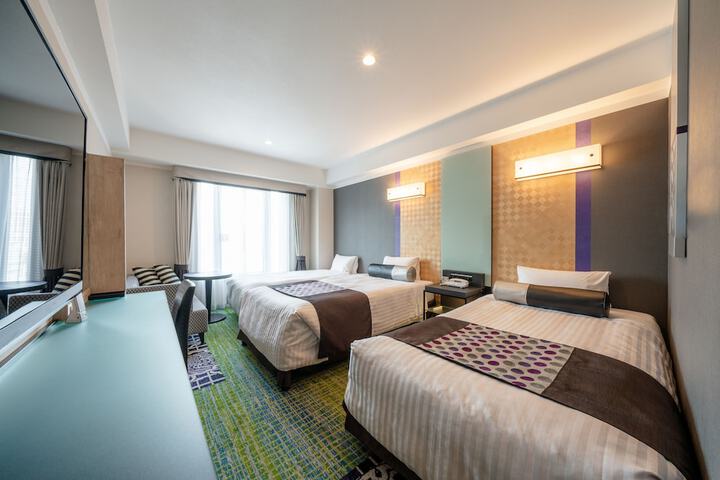 Room 28 of 117