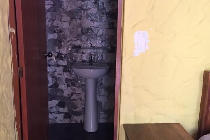 Room 7 of 15