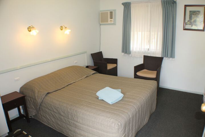 Room 5 of 31