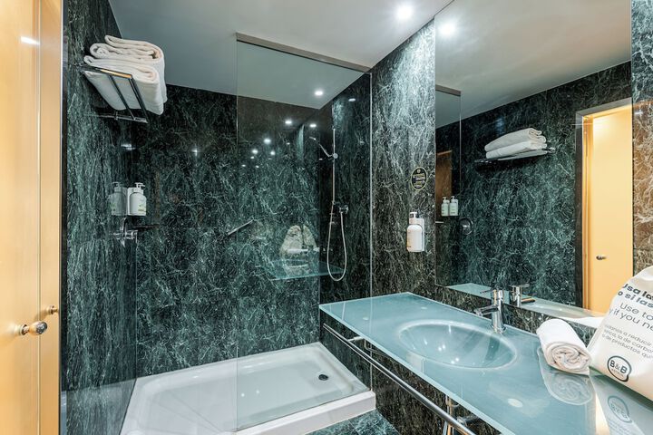 Clean Restrooms