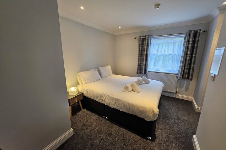 Room 9 of 44