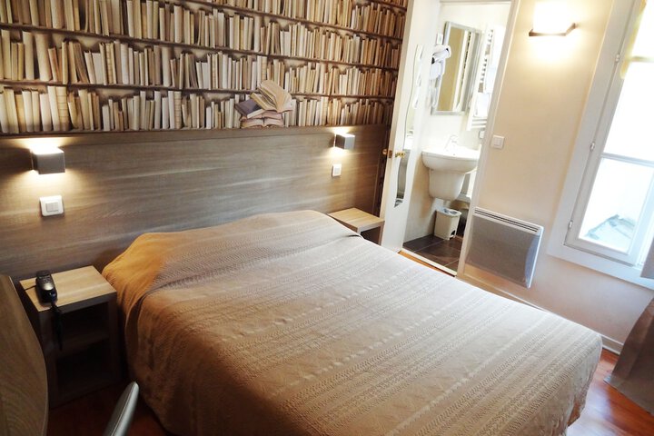 Room 5 of 47