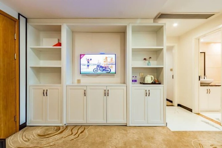 Room 17 of 79