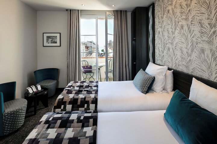 Room 25 of 88