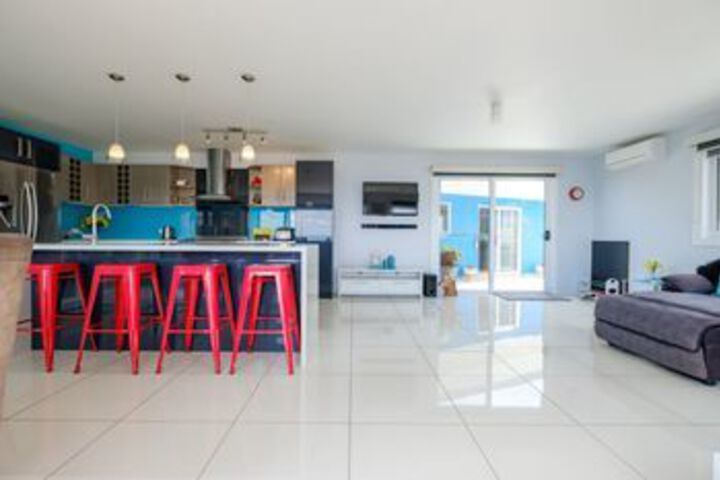 Room 32 of 40