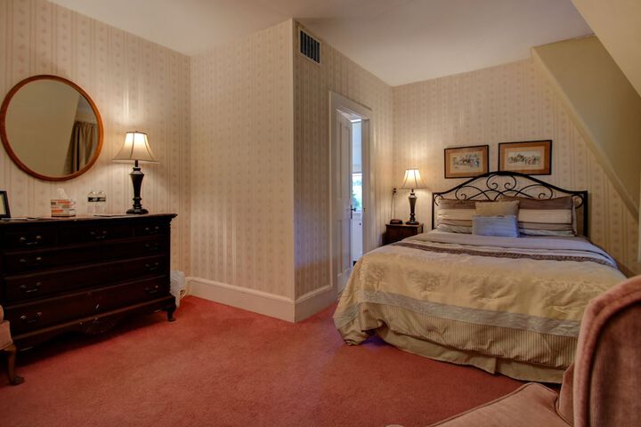 Room 86 of 408