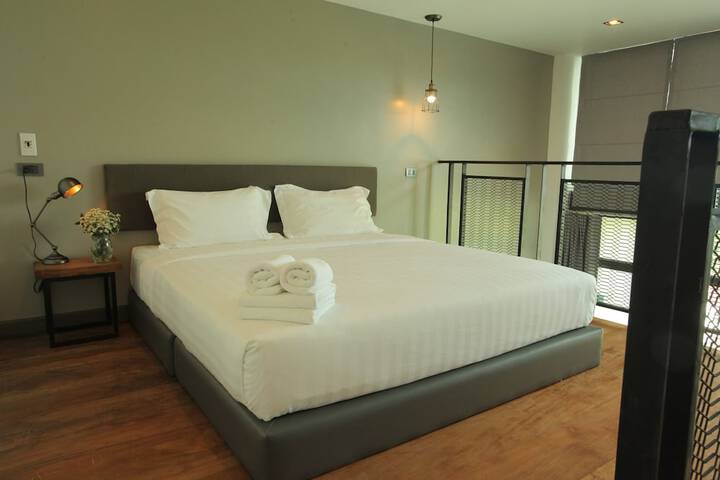 Room 7 of 50