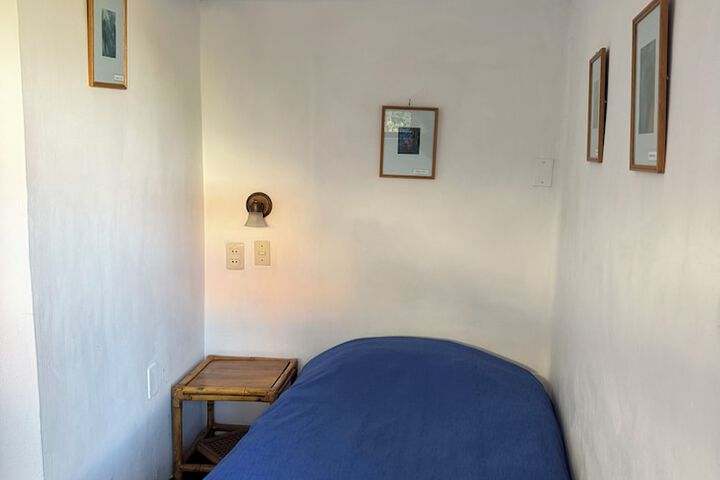 Room 43 of 82
