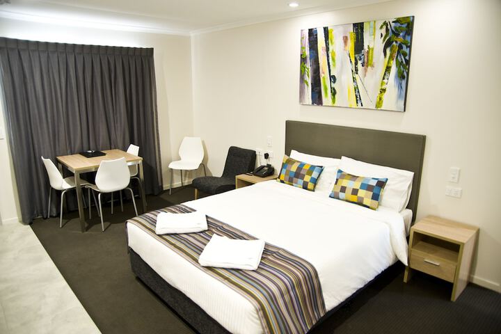 Room 8 of 37