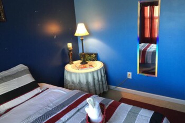 Room 37 of 64
