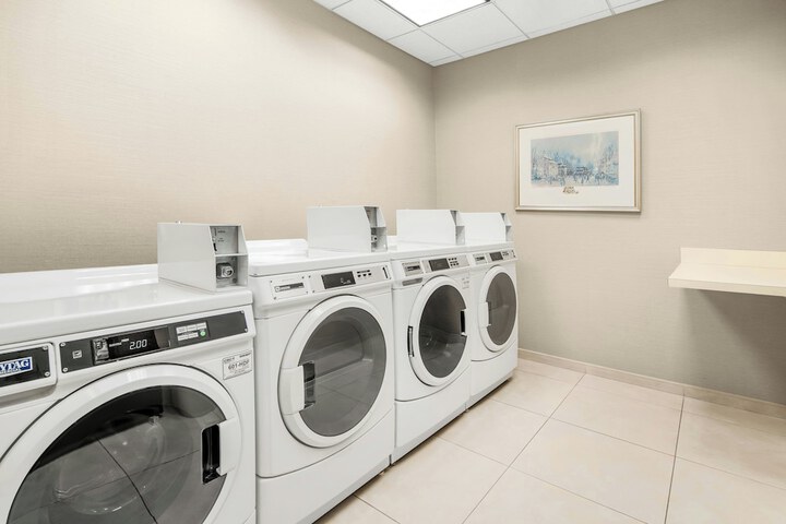 Room 44 of 62