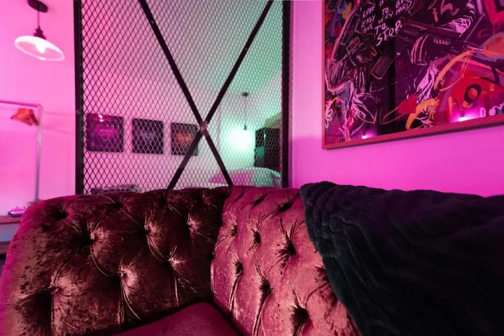 Room 12 of 14