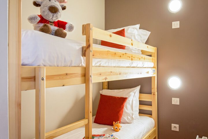 Room 30 of 129