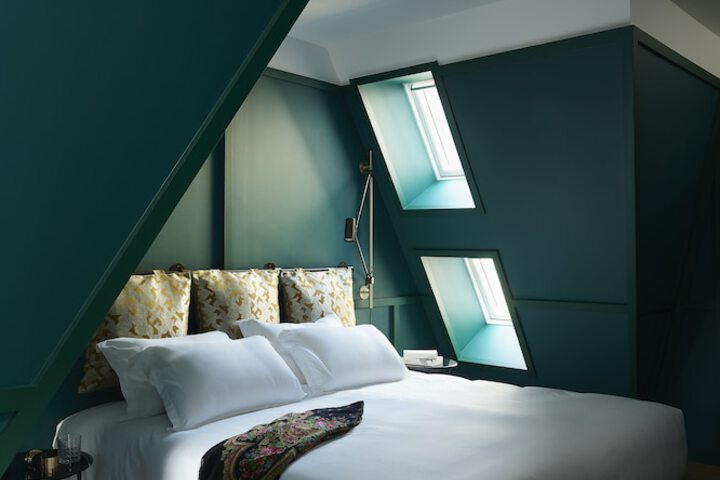 Room 2 of 55