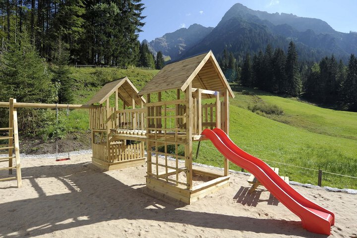 Children's play area - outdoor