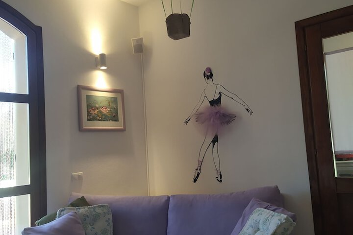 Room 16 of 40